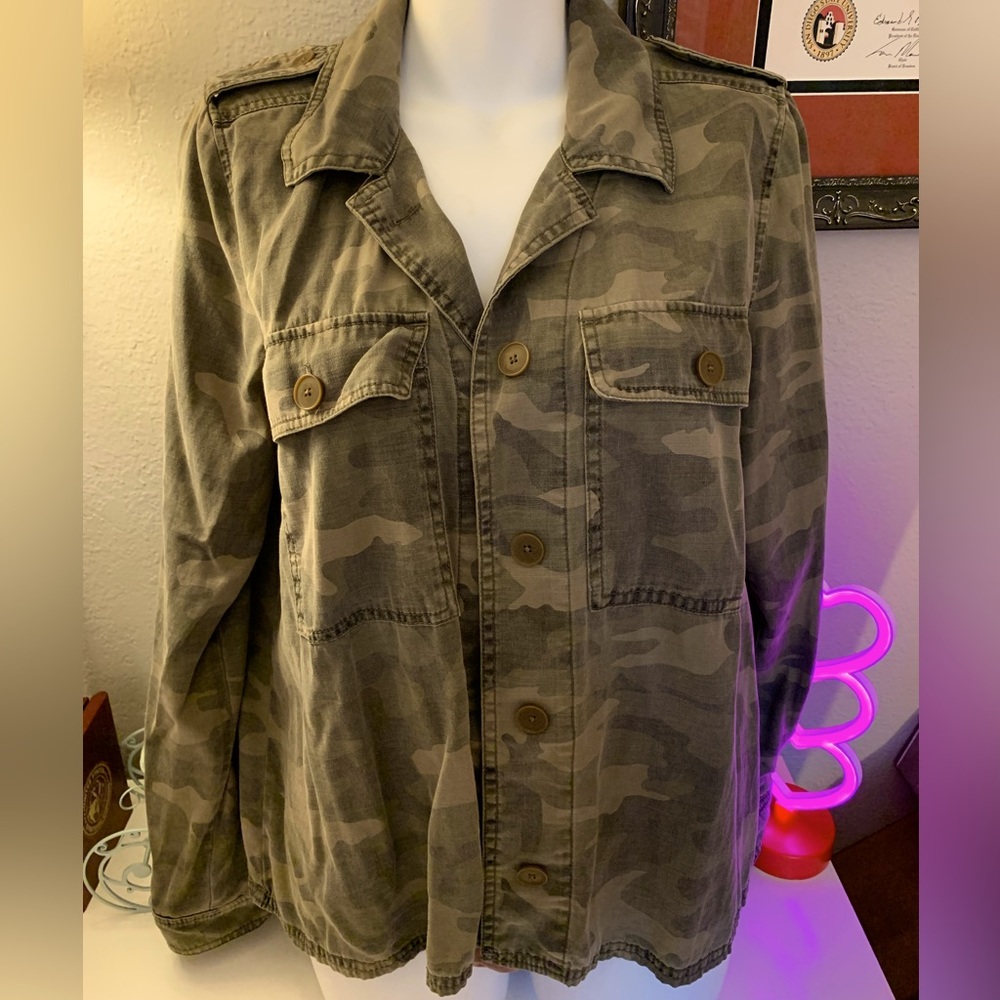 💚🤎 Lucky 🍀 Brand Camo Shirt Jacket